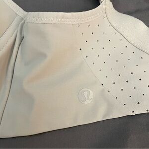Lululemon 36DD Sports Bra - Medium to High Impact